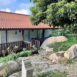 Eighteen21 - Secluded Charm In Quinta Velha Apartamento